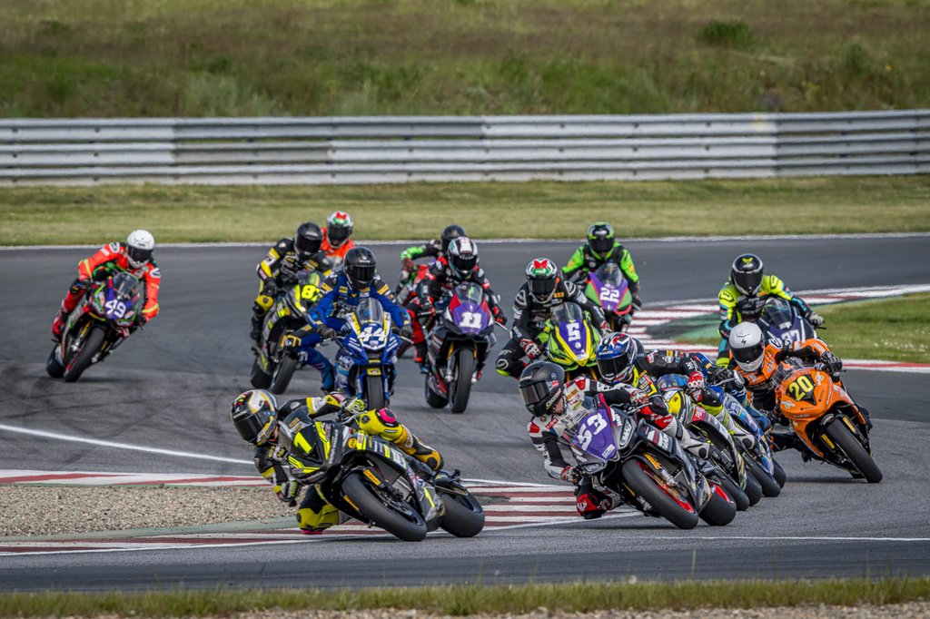 (Foto: IDM / Dino Eisele / CS-M RACING)